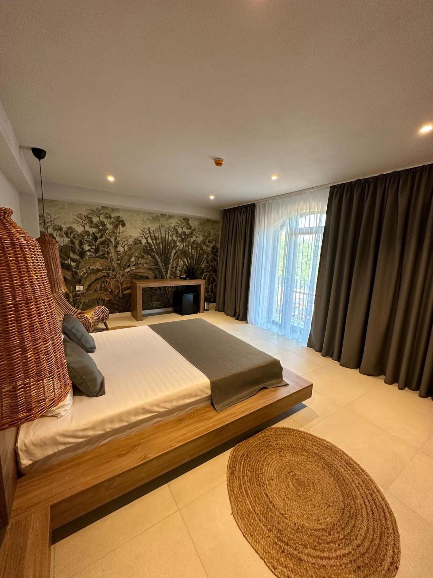 Luuma Hotel 2 ไม ภายนอก รูปภาพ