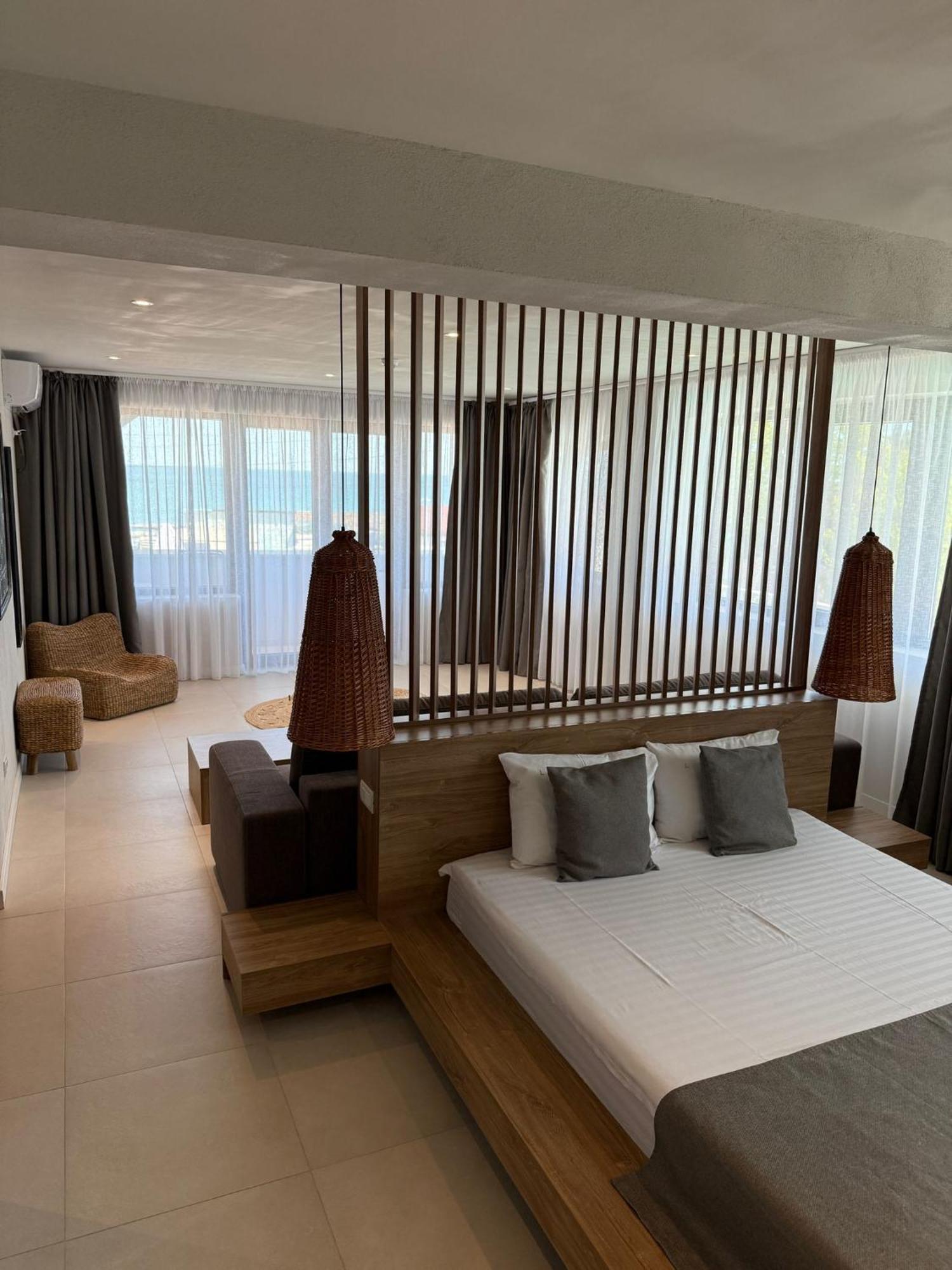 Luuma Hotel 2 ไม ภายนอก รูปภาพ